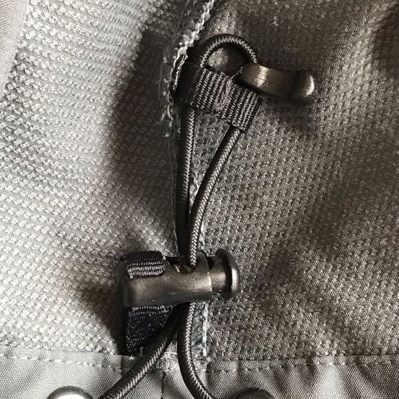 Under Armour half zip - Picture 5 of 8